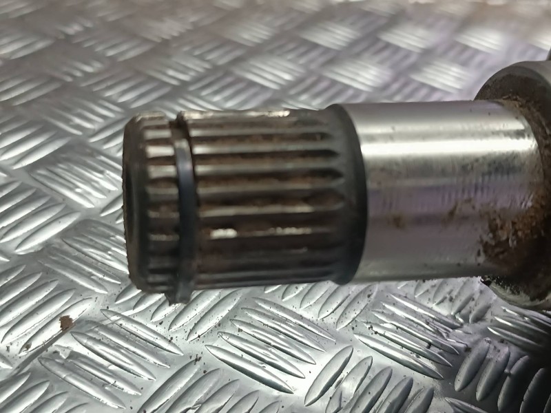 Recambio de transmision delantera izquierda para ford focus lim. (cb8) referencia OEM IAM AV613B437CC  FOMOCO