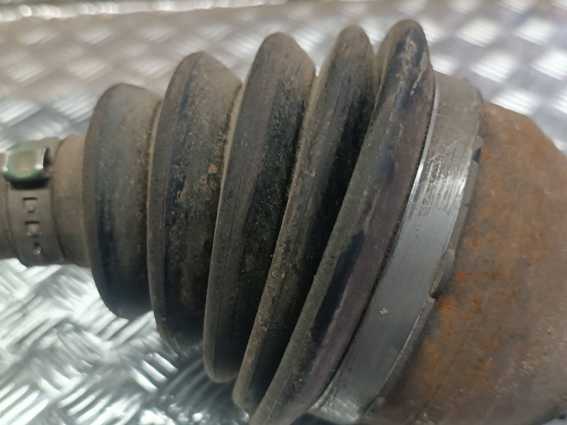 Recambio de transmision delantera izquierda para ford focus lim. (cb8) referencia OEM IAM AV613B437CC  FOMOCO