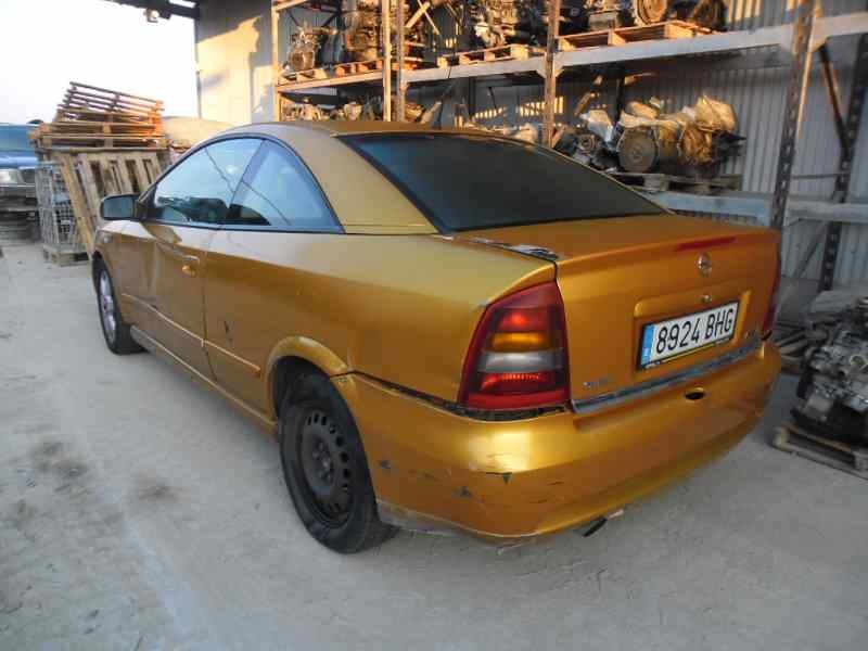 opel astra g coupé del año 2001