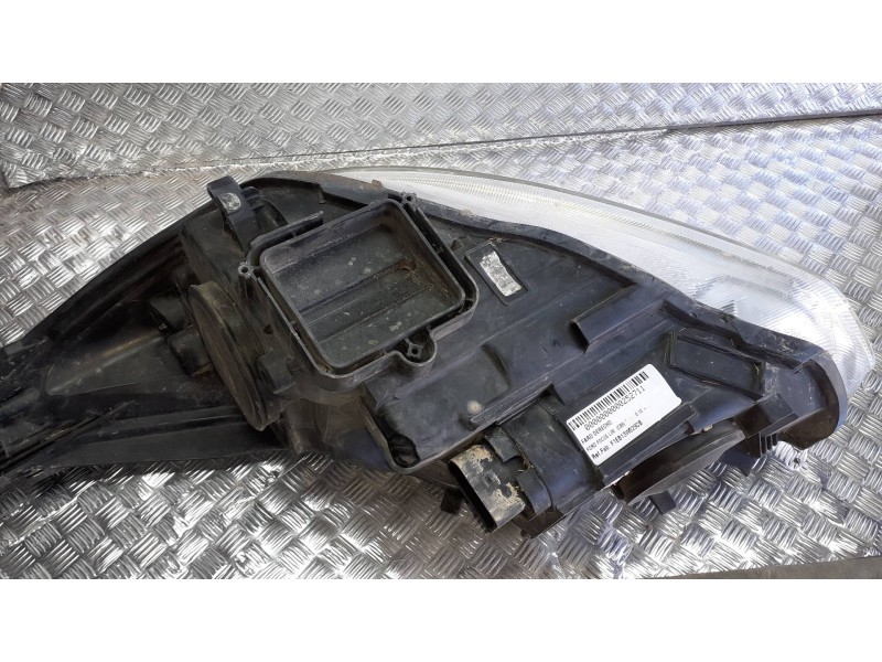 Recambio de faro derecho para ford focus lim. (cb8) referencia OEM IAM F1EB13W029CB  9 PINES