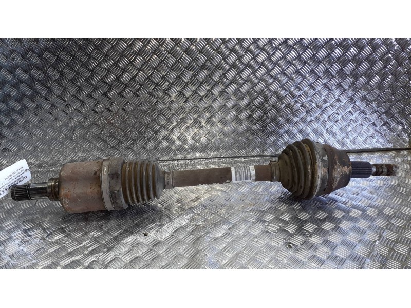 Recambio de transmision delantera izquierda para ford focus lim. (cb8) referencia OEM IAM AV613B437CC  FOMOCO