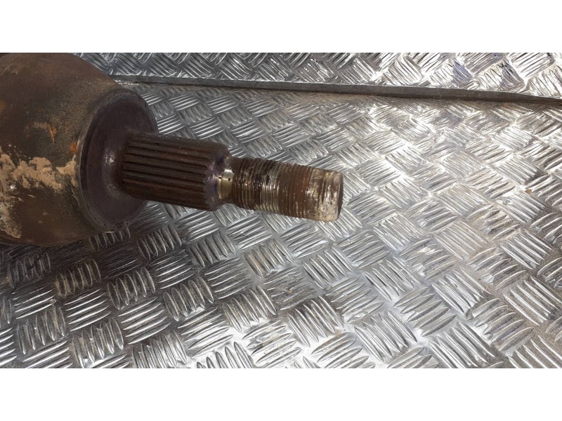 Recambio de transmision delantera izquierda para ford focus lim. (cb8) referencia OEM IAM AV613B437CC  FOMOCO