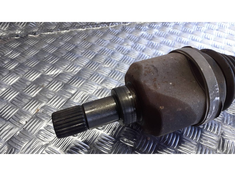 Recambio de transmision delantera izquierda para citroen berlingo cuadro referencia OEM IAM 9812781180  