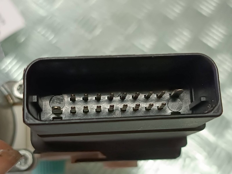 Recambio de motor elevalunas trasero derecho para seat leon (1p1) referencia OEM IAM 1H0959704G 18 PINES 0536006002