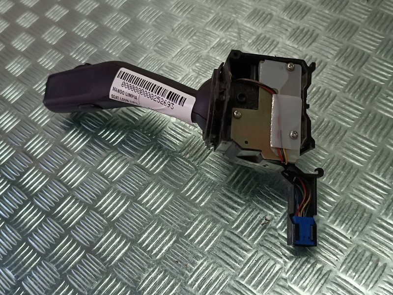 Recambio de mando limpia para seat leon (1p1) referencia OEM IAM 1K0953519A  