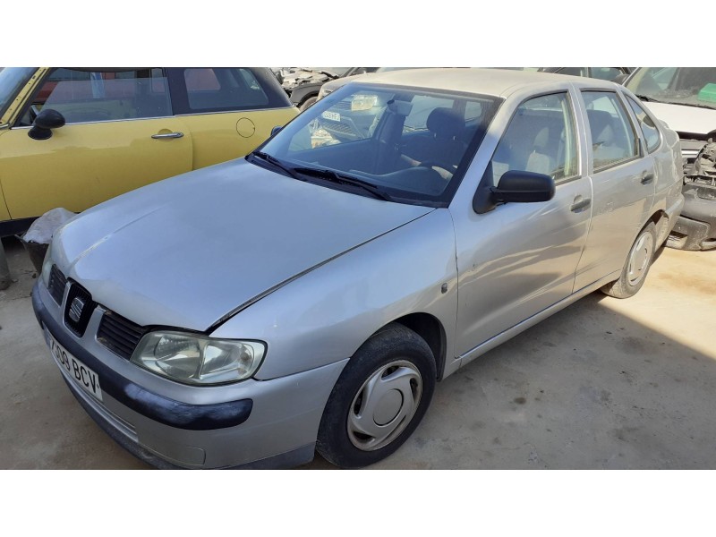 seat cordoba berlina (6k2) del año 2000