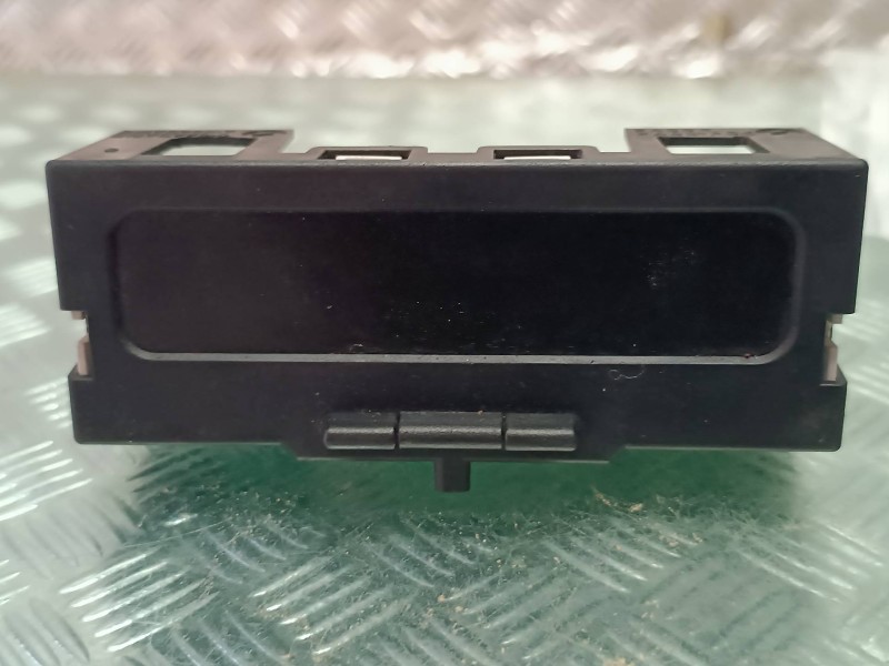 Recambio de pantalla multifuncion para renault megane ii coupe/cabrio referencia OEM IAM 8200350498A 216737709 SAGEM