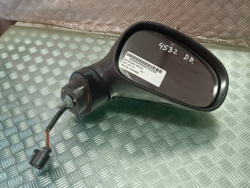 Recambio de retrovisor derecho para seat leon (1p1) referencia OEM IAM E1010852 7 PINES ELECTRICO