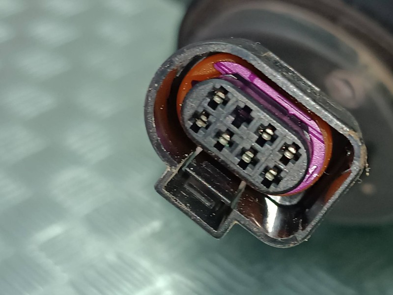 Recambio de retrovisor derecho para seat leon (1p1) referencia OEM IAM E1010852 7 PINES ELECTRICO