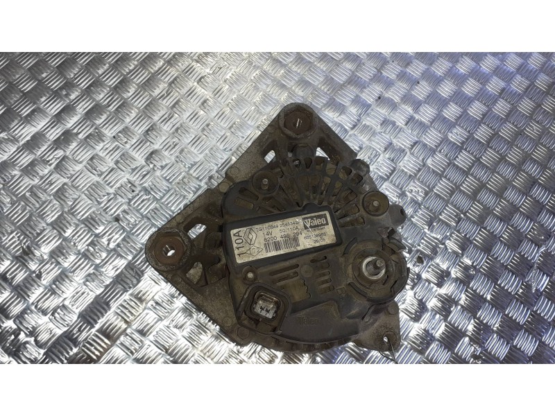Recambio de alternador para renault megane ii coupe/cabrio referencia OEM IAM 8200495294 VALEO 110A