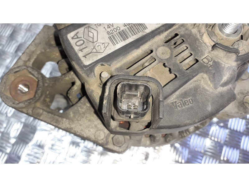 Recambio de alternador para renault megane ii coupe/cabrio referencia OEM IAM 8200495294 VALEO 110A