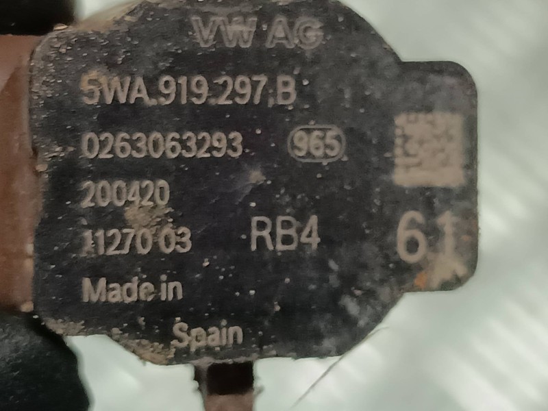 Recambio de sensor aparcamiento delantero para seat leon (kl1) referencia OEM IAM 5WA919275B  3 PINES