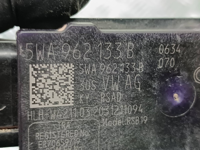 Recambio de modulo electronico para seat leon (kl1) referencia OEM IAM 5WA962133B DELANTERO IZQUIERDO APERTURA SIN LLAVE