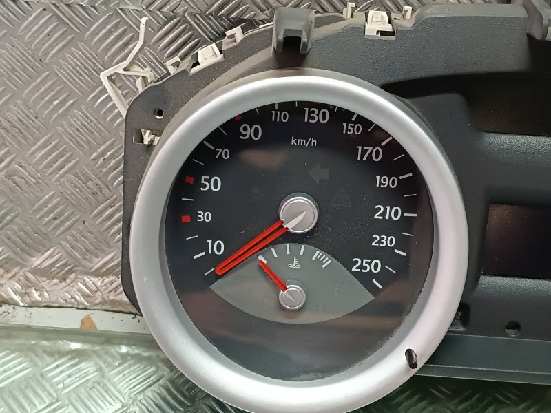 Recambio de cuadro instrumentos para renault megane ii coupe/cabrio referencia OEM IAM 8200399701D  RDAC168657