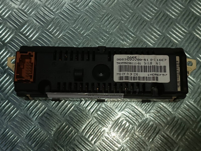 Recambio de pantalla multifuncion para peugeot 207 referencia OEM IAM 9663205500  