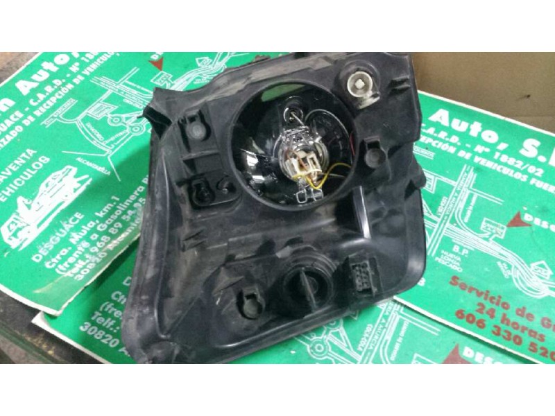 Recambio de faro derecho para citroen c2 collection referencia OEM IAM 9680128180  
