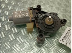 Recambio de motor elevalunas delantero derecho para seat leon (kl1) referencia OEM IAM 5Q0959802C 2 PINES BOSCH