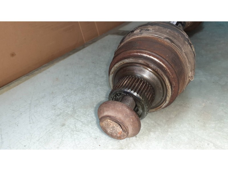 Recambio de transmision delantera derecha para audi a4 ber. (b8) basis referencia OEM IAM 8K0407271AJ Y1AJ 10260456C