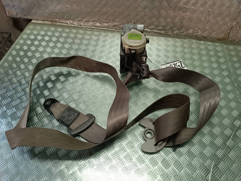 Recambio de cinturon seguridad delantero izquierdo para kia rio 1.5 crdi ex1 referencia OEM IAM 888701G300  