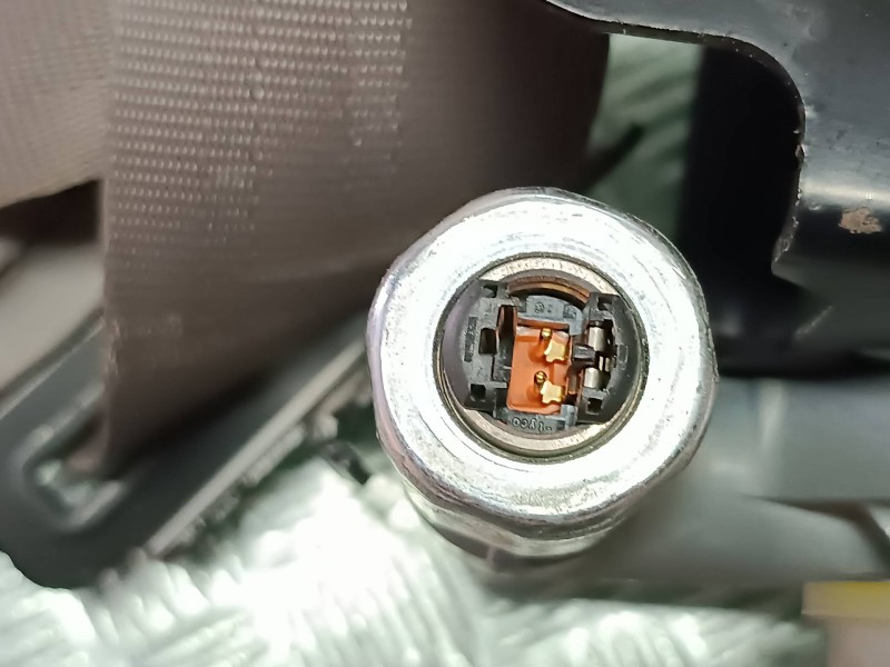 Recambio de cinturon seguridad delantero izquierdo para kia rio 1.5 crdi ex1 referencia OEM IAM 888701G300  