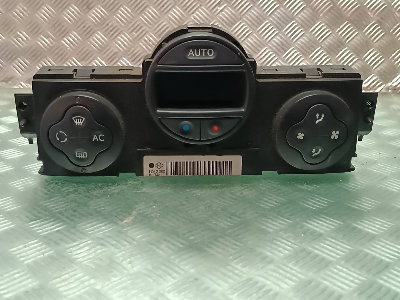 Recambio de mando climatizador para renault megane ii coupe/cabrio referencia OEM IAM 8200501456  VALEO