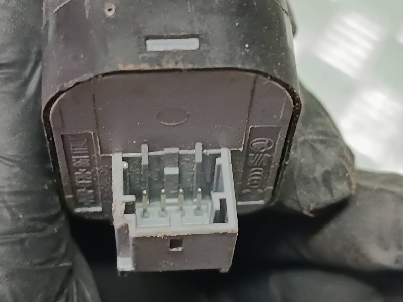 Recambio de mando retrovisor para audi a3 (8p) referencia OEM IAM 4F0959565  4 PINES