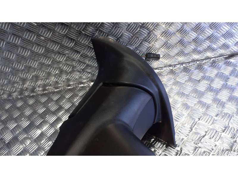 Recambio de retrovisor izquierdo para citroen berlingo cuadro referencia OEM IAM 232673075  ELECTRICO