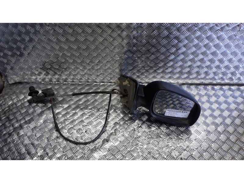 Recambio de retrovisor derecho para seat cordoba berlina (6k2) referencia OEM IAM E9024029  MANUAL