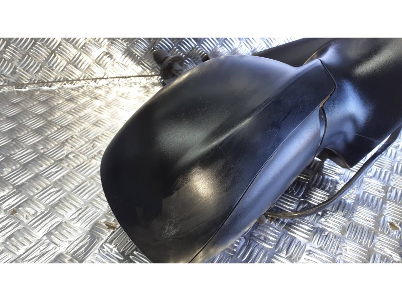 Recambio de retrovisor derecho para seat cordoba berlina (6k2) referencia OEM IAM E9024029  MANUAL