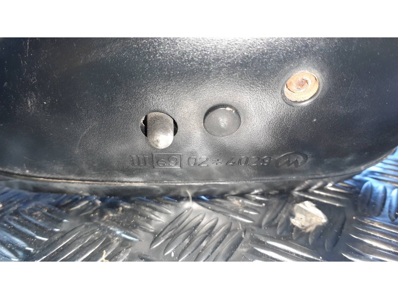Recambio de retrovisor derecho para seat cordoba berlina (6k2) referencia OEM IAM E9024029  MANUAL