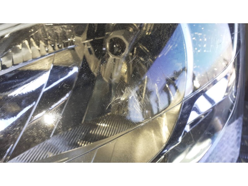 Recambio de faro izquierdo para citroen berlingo cuadro referencia OEM IAM 9682828280  8 PINES