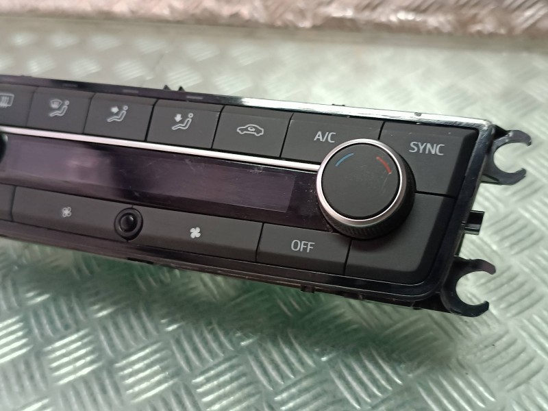 Recambio de mando climatizador para seat arona referencia OEM IAM 6F0907044H 21088212 5HB01406930