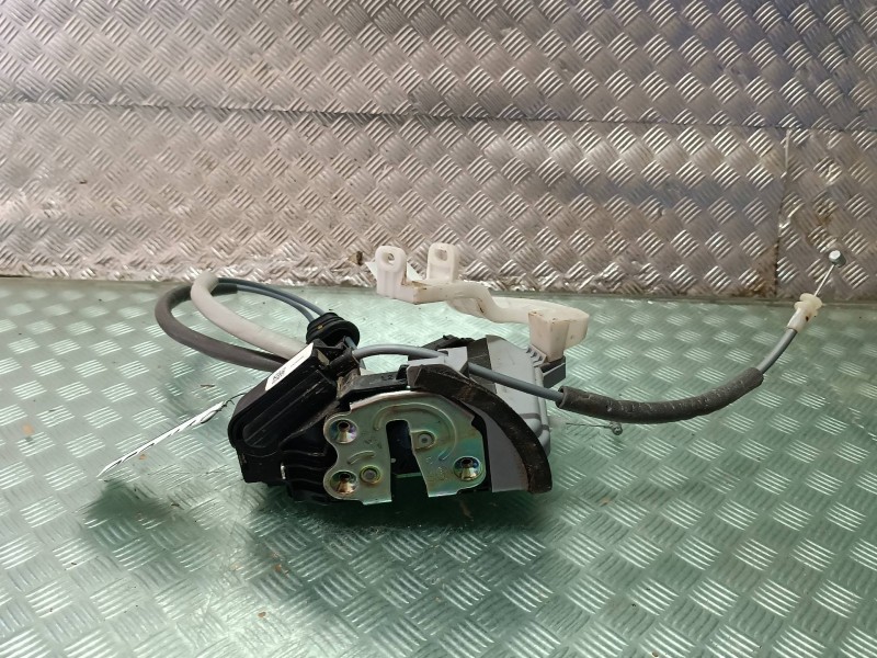 Recambio de cerradura puerta trasera izquierda para hyundai ioniq 5 5 referencia OEM IAM 81410G2000 ELECTRICA 5 PINES
