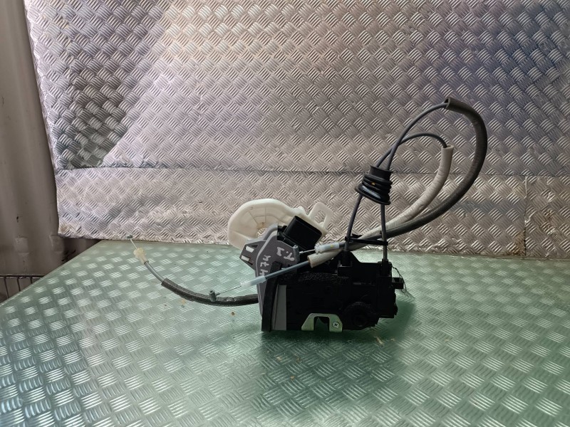 Recambio de cerradura puerta trasera izquierda para hyundai ioniq 5 5 referencia OEM IAM 81410G2000 ELECTRICA 5 PINES