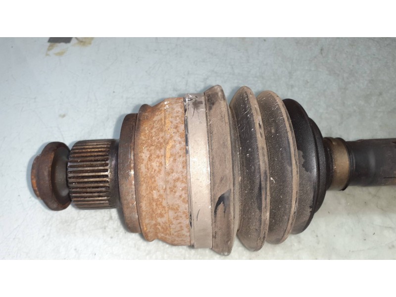 Recambio de transmision delantera izquierda para audi a4 ber. (b8) basis referencia OEM IAM 8K0407271AJ Y1AJ 10260456C