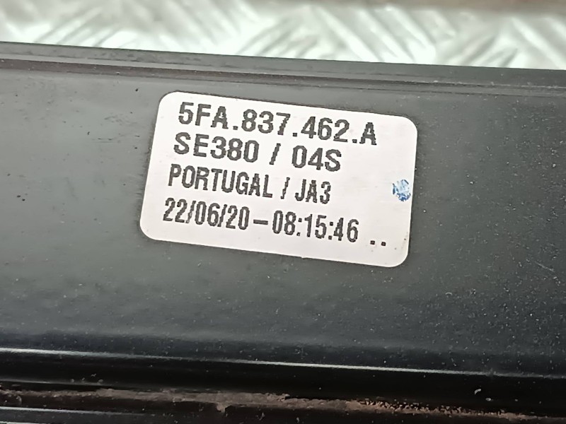 Recambio de elevalunas delantero derecho para seat leon (kl1) referencia OEM IAM 5FA837462A ELECTRICO SE38004S