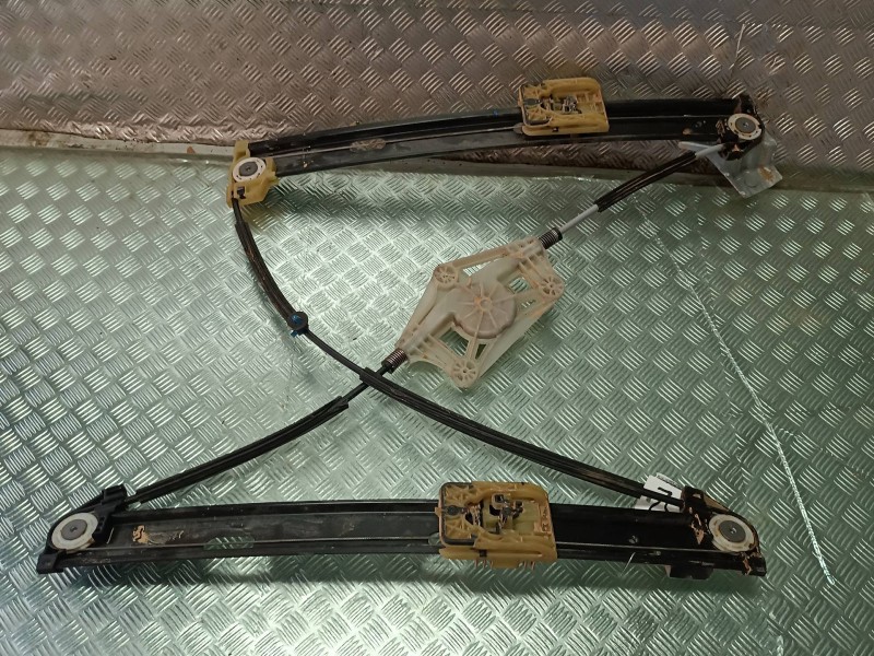 Recambio de elevalunas delantero derecho para seat leon (kl1) referencia OEM IAM 5FA837462A ELECTRICO SE38004S