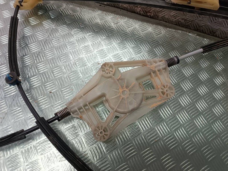 Recambio de elevalunas delantero derecho para seat leon (kl1) referencia OEM IAM 5FA837462A ELECTRICO SE38004S