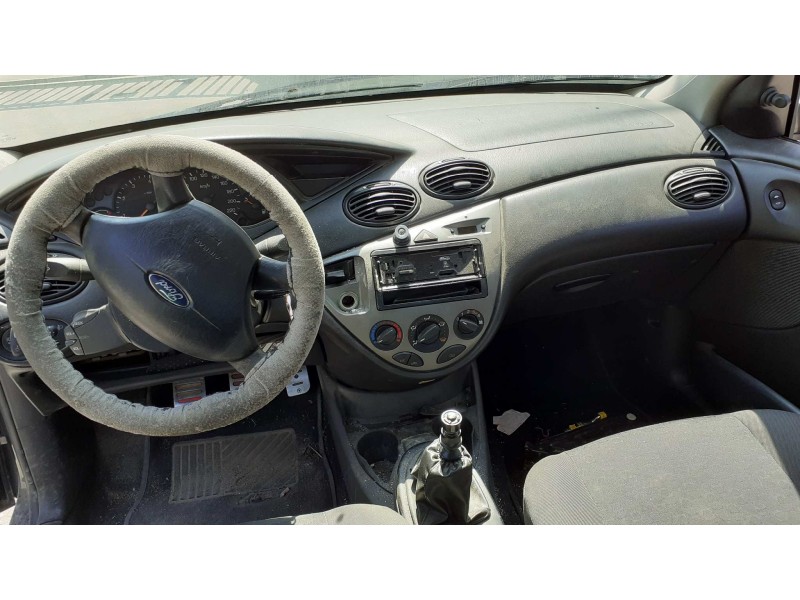 ford focus berlina (cak) del año 2003