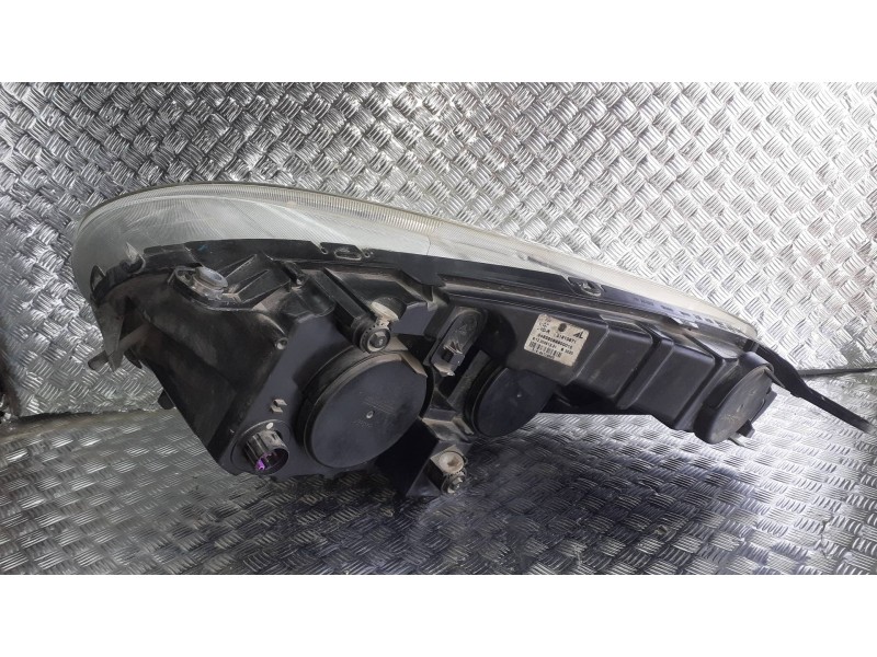 Recambio de faro derecho para fiat doblo referencia OEM IAM 51810671  8 PINES
