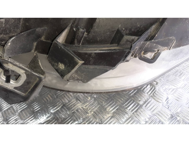 Recambio de faro derecho para fiat doblo referencia OEM IAM 51810671  8 PINES