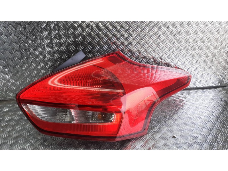 Recambio de piloto trasero derecho para ford focus lim. (cb8) referencia OEM IAM F1EB13404CF  5 PINES