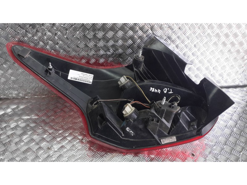 Recambio de piloto trasero derecho para ford focus lim. (cb8) referencia OEM IAM F1EB13404CF  5 PINES