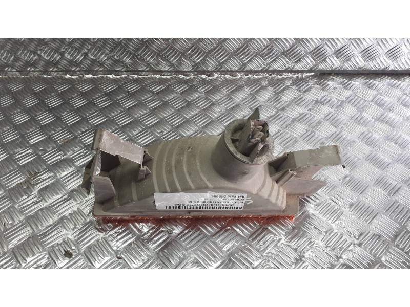 Recambio de piloto delantero derecho para citroen c15 referencia OEM IAM 015085  2 PINES