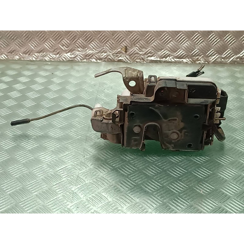 Recambio de cerradura puerta delantera derecha para seat cordoba berlina (6k2) referencia OEM IAM 6K4837016D  ELECTRICA