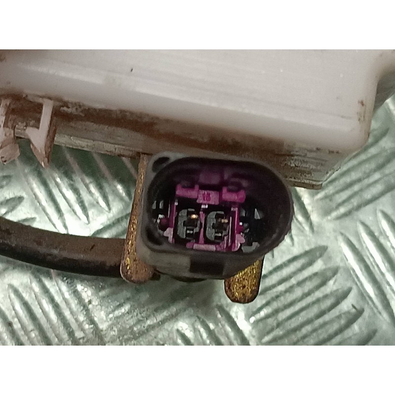 Recambio de cerradura puerta delantera derecha para seat cordoba berlina (6k2) referencia OEM IAM 6K4837016D  ELECTRICA