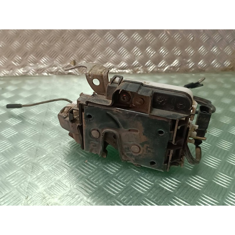 Recambio de cerradura puerta delantera derecha para seat cordoba berlina (6k2) referencia OEM IAM 6K4837016D  ELECTRICA