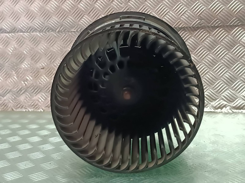 Recambio de ventilador calefaccion para peugeot 308 sw referencia OEM IAM T1011131B T1011034D VALEO