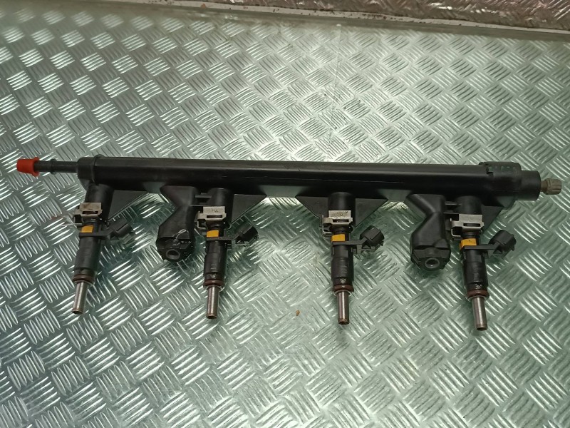 Recambio de rampa inyectora para peugeot 308 sw referencia OEM IAM 0757564580 075756458002 