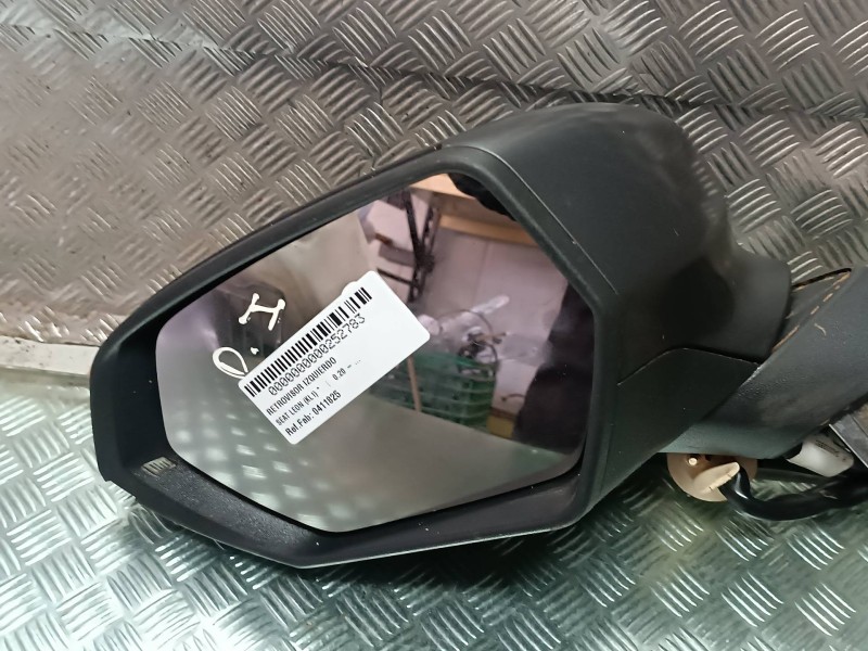 Recambio de retrovisor izquierdo para seat leon (kl1) referencia OEM IAM 0411825  ELECTRICO